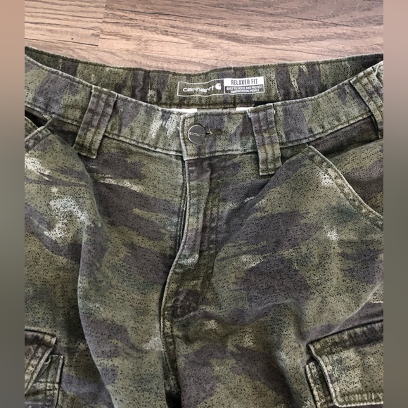 Carhartt Men’s Green Cargo Camo Relaxed Fit Shorts Size 30 - Picture 3 of 15